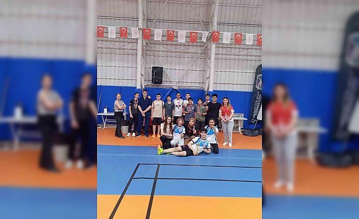 ERVA Spor Okulları, kürsüye ambargo koydu