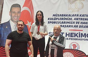 Erzincanlı sporcu Türkiye Boks Şampiyonasında Türkiye üçüncüsü oldu