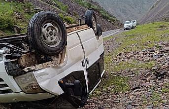 Hakkaride trafik kazası: 8 yaralı