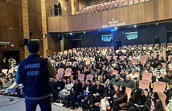 Iğdırdaki eğitim kurumlarında uyuşturucu ile mücadele eğitimi