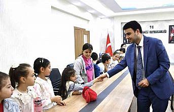 İlkokul öğrencileri kaymakam ve belediye başkanı oldu