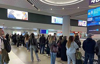 İstanbul Havalimanında dönüş yoğunluğu başladı