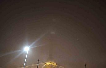 İstanbulda gece saatlerinde sis etkili oldu