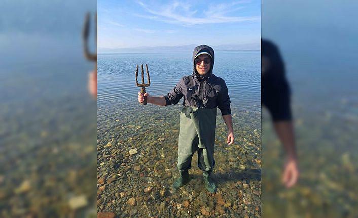 İznik Gölünden Poseidon Mızrağı çıktı