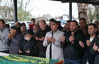Kalp krizi sonucu vefat eden öğretmen son yolculuğuna uğurlandı