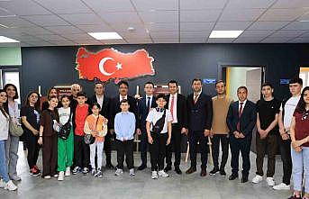 Kardeş ülke Azerbaycandan Çameliye 23 Nisan ziyareti