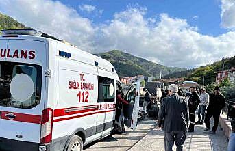 Kastamonuda motosiklet kamyona çarptı: 1 yaralı
