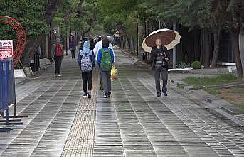 Kırklarelinde sağanak yağış etkili oldu