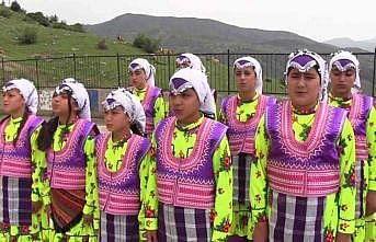 Köy okulunda 23 Nisan coşkuyla kutlandı