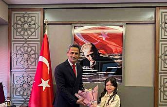 Küçük Kaymakam Duru Özer görev başında