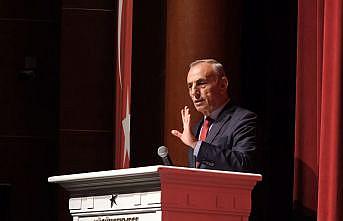 Küçükçekmece Belediye Başkanı program sırasında depreme yakalandı