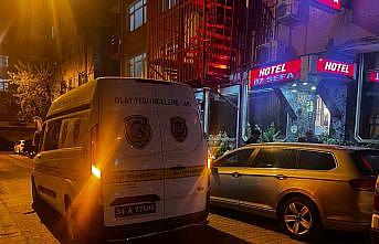 Küçükçekmecede 60 yaşında bir erkek otel odasında ölü bulundu