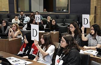 Kütahya Belediyesinden Gençler Arası Tarih Yarışmasında yarı final heyecanı
