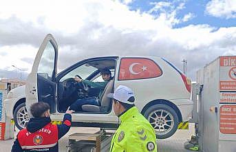 Malatyada öğrencilere simülasyonla emniyet kemeri farkındalığı