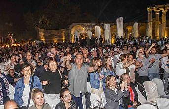 Manavgat, Akdenizin iki yakasından yükselen şarkılarla şenlendi