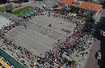 Manisanın ilçelerinde 23 Nisan coşkusu yaşandı