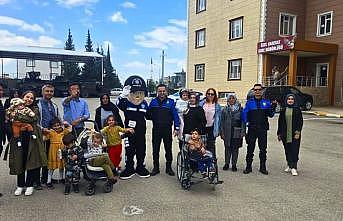 Minik öğrencilere polis mesleği tanıtıldı