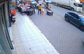 Motosikletlerin karıştığı kazalar saniye saniye kameralara yansıdı