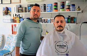 Muğlada babalar çocukları için aynaya bakıyor