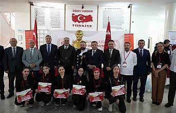 Öğrenciler yemekte yarıştı