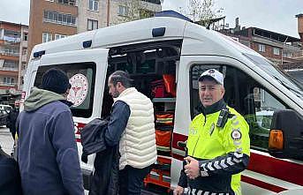 Orduda hafif ticari araca çarpan motosikletin sürücüsü yaralandı