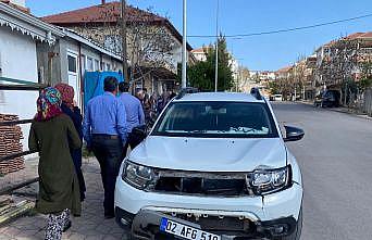 Otomobil ile motosiklet çarpıştı: 2 yaralı