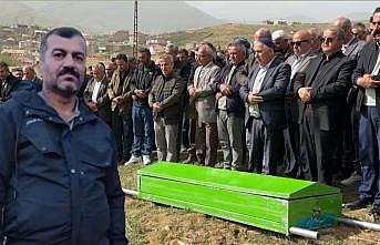 Pancar toplarken kalp krizinden hayatını kaybeden Gürdal toprağa verildi