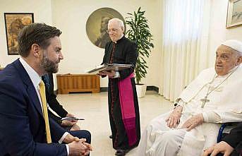 Papa Francis, ABD Başkan Yardımcısı Vance ile görüştü
