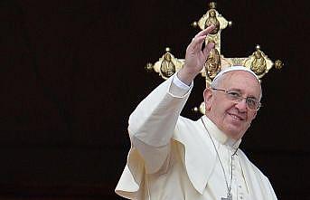 Papa Francisin ölüm nedeni felç ve kalp yetmezliği