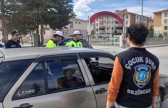 Polis ekiplerince okul çevreleri güvenli hale getiriliyor