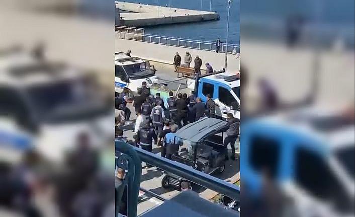 Sahil şeridini mesken tutan seyyar satıcılara operasyon
