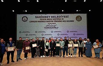 Şahinbey Evlilik Okulunda 672 çift daha sertifika aldı