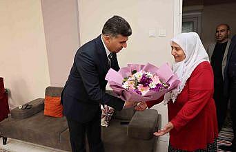 Şener, şehit aileleriyle bir araya geldi