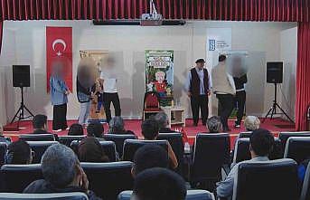 Suça sürüklenen çocuklar tiyatro ile buluştu