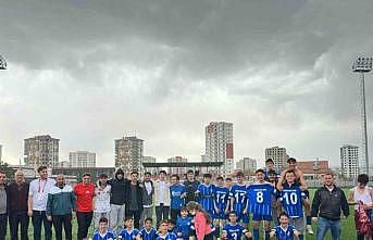 Tomarza Belediyespor adını Play Offa yazdırdı