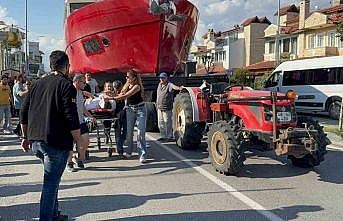 Traktörle tekne çekerken düşen adam hayatını kaybetti