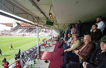 Ümraniyespor play-off yolunda