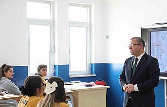 Vali Polatın okul ziyaretleri devam ediyor