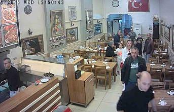 Yalovada depremde restoranda yaşanan panik kamerada
