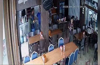 Yemek yerken boğazına lokma kaçan genç Heimlich manevrasıyla kurtarıldı