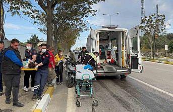 Yola dökülen yağ sebebiyle 2 motosikletli kaza yaptı