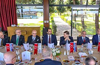 Zeyyat Kafkas: quot;Futbolun futboldan uzaklaştığı bir sezon yaşıyoruzquot;