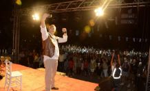 Levent Üzümcü Torbalı’da ayakta alkışlandı