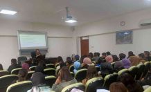 Üniversitede “İnternet Bağımlılığı” Konferansı