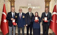 Gümüşhane’de Kıbrıs Gazileri madalyalarını aldı