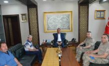 Vali Hacıbektaşoğlu şehit babasını ağırladı