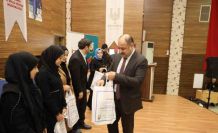 Hafız çocuklara tablet hediye edildi