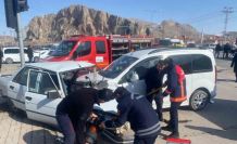 Van’da trafik kazası: 3 yaralı