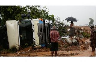 Myanmar'da toprak kayması: 29 ölü