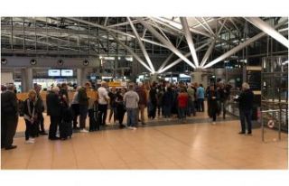 Hamburg Havalimanı'nda güvenlik alarmı